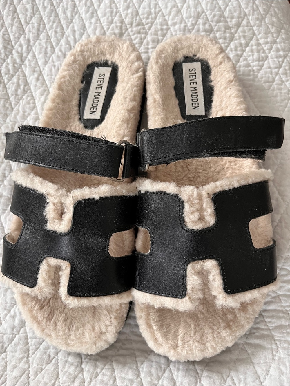 Steve Madden Black Leather Slide Sandals with Cream Faux Shearling